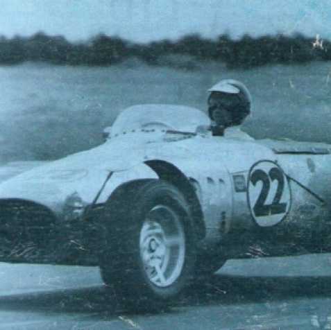 Jim teste la Lycoming spéciale à teretonga, une construction locale avec un moteur avionique Jim teste la Lycoming spéciale à teretonga, une construction locale avec un moteur avionique